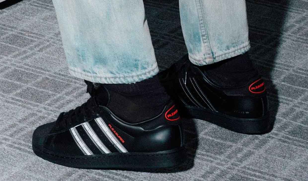 Strip Tiga adidas Superstar Edisi Ini Bisa Dimodif